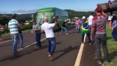  شاهد: كيف استقبل البرازيليون منتخب بلادهم !؟